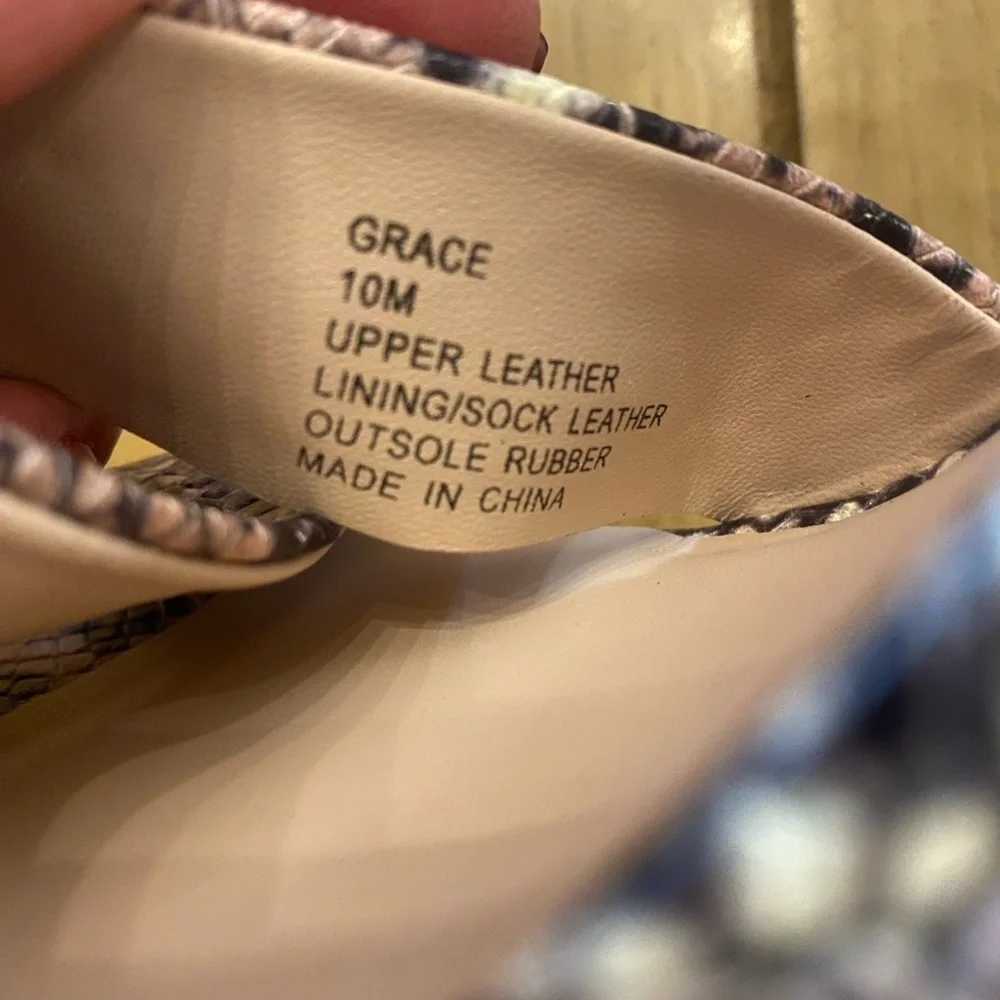 Kate Spade Women’s Snakeprint Platform Grace New in Box size 10